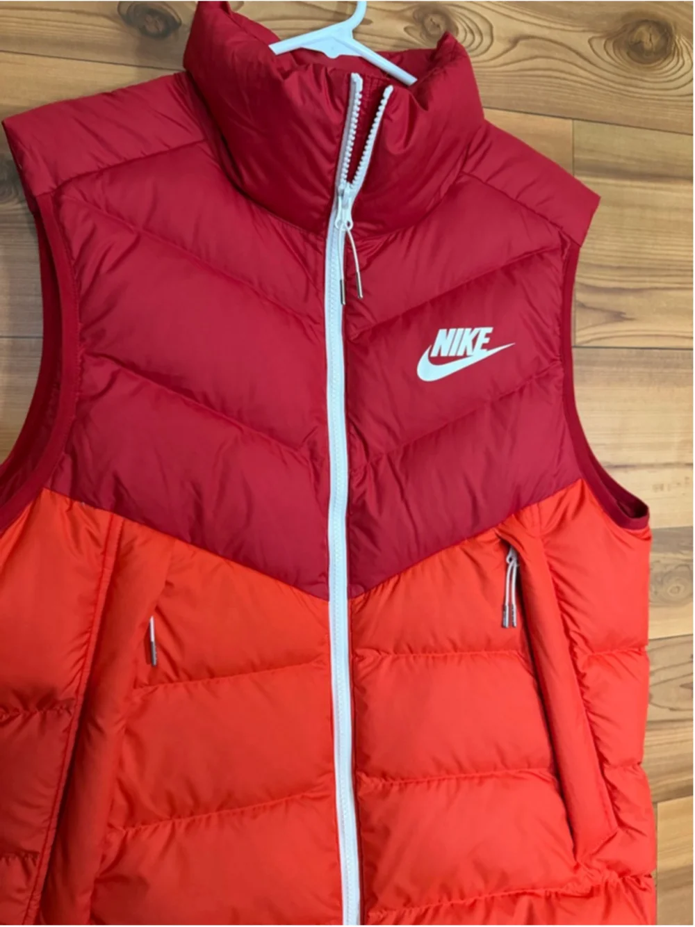 Nike Men's Down Fill Windrunner Habanero Red Full Zip Puffer Vest medium